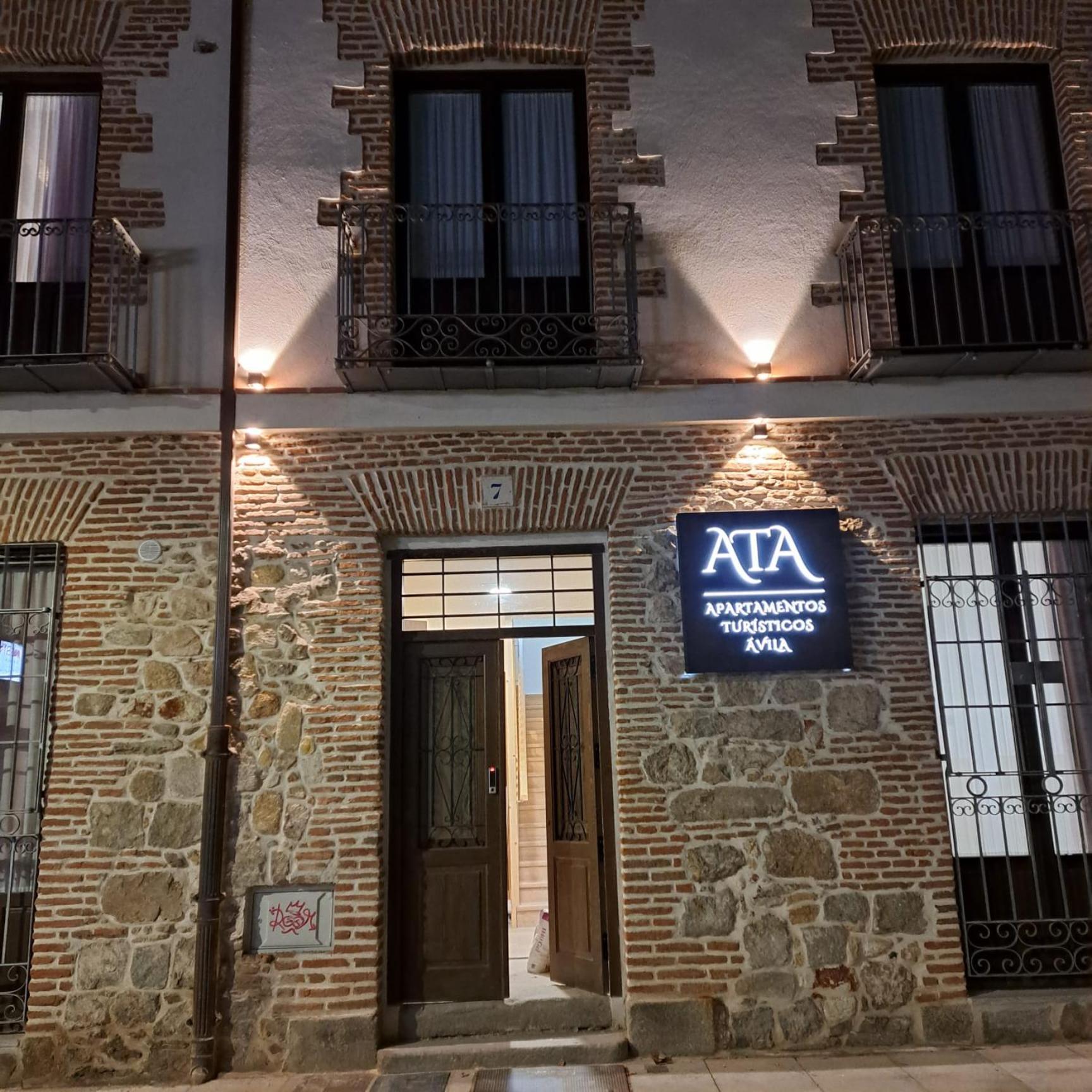 Apartamentos Turisticos Avila Puerta De La Santa 2-1 Luaran gambar